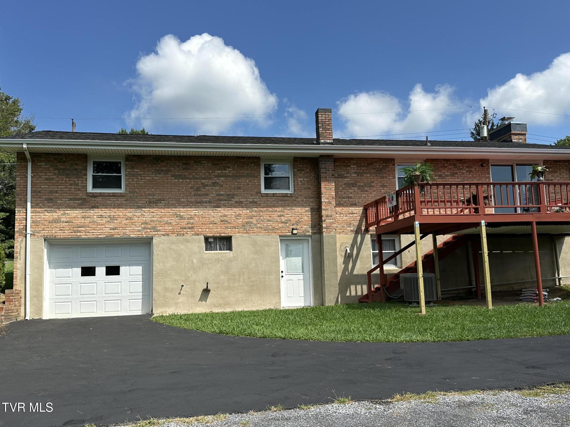 4617 Old Stage Road Kingsport, TN 37664 - Photo 2 of 122 BASEMENT AND GARAGE