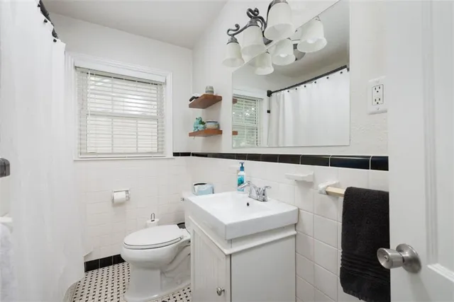 $315,000 | 5343 Rosewood Street, Roeland Park, KS 66205