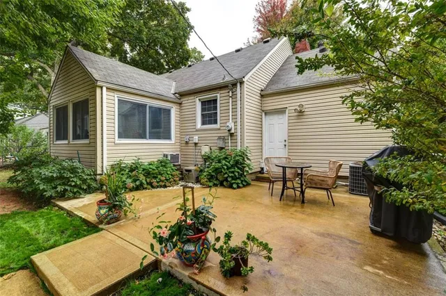 $315,000 | 5343 Rosewood Street, Roeland Park, KS 66205