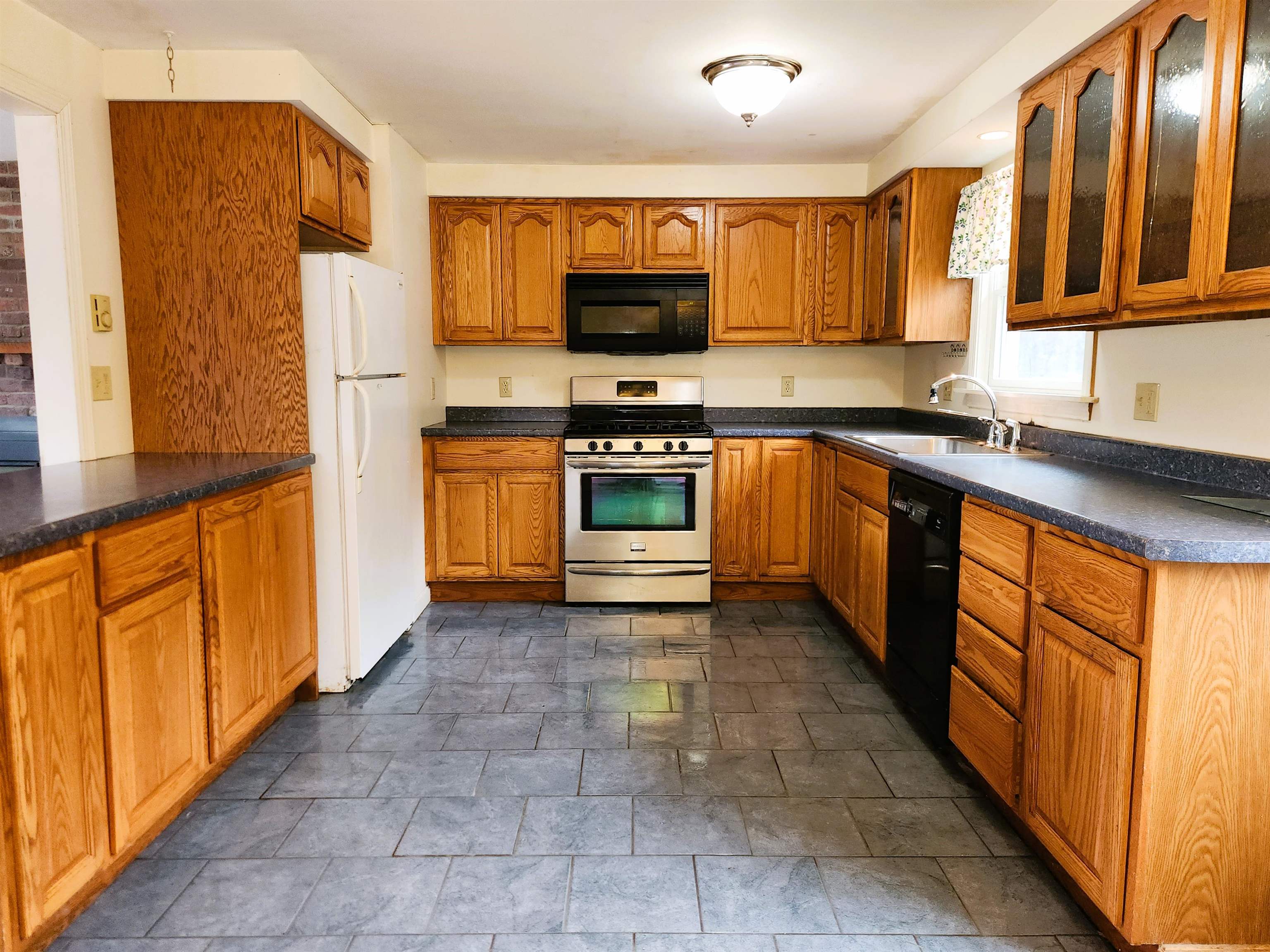 135 Merry Mont Road Littleton, NH 03561 - Photo 30 of 32 Gallery Image 30