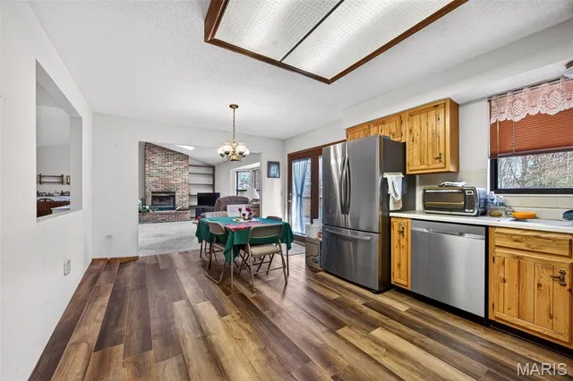 $369,000 | 612 Thicket Lane, Lake St. Louis, MO 63367