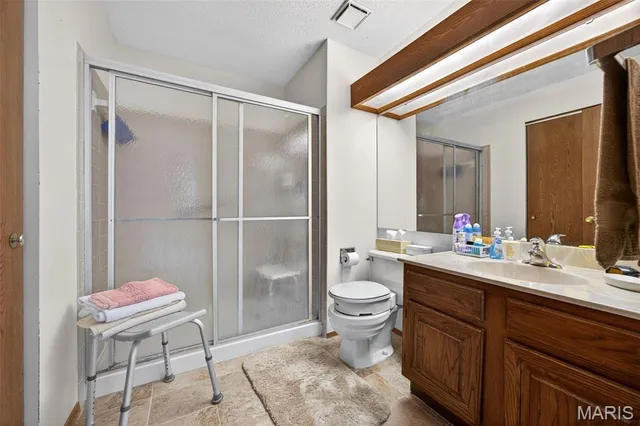 $369,000 | 612 Thicket Lane, Lake St. Louis, MO 63367