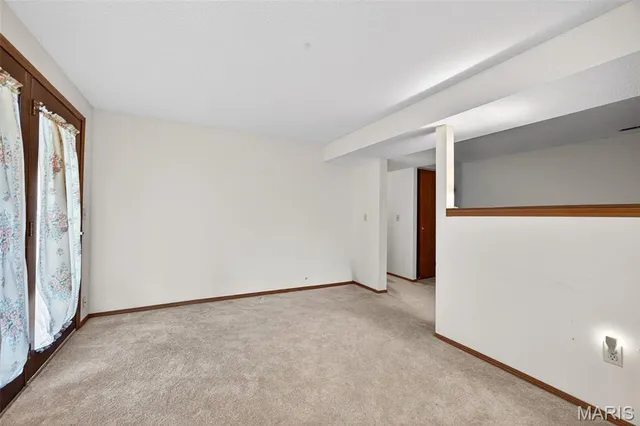 $369,000 | 612 Thicket Lane, Lake St. Louis, MO 63367