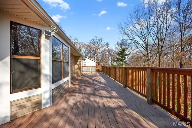 $369,000 | 612 Thicket Lane, Lake St. Louis, MO 63367