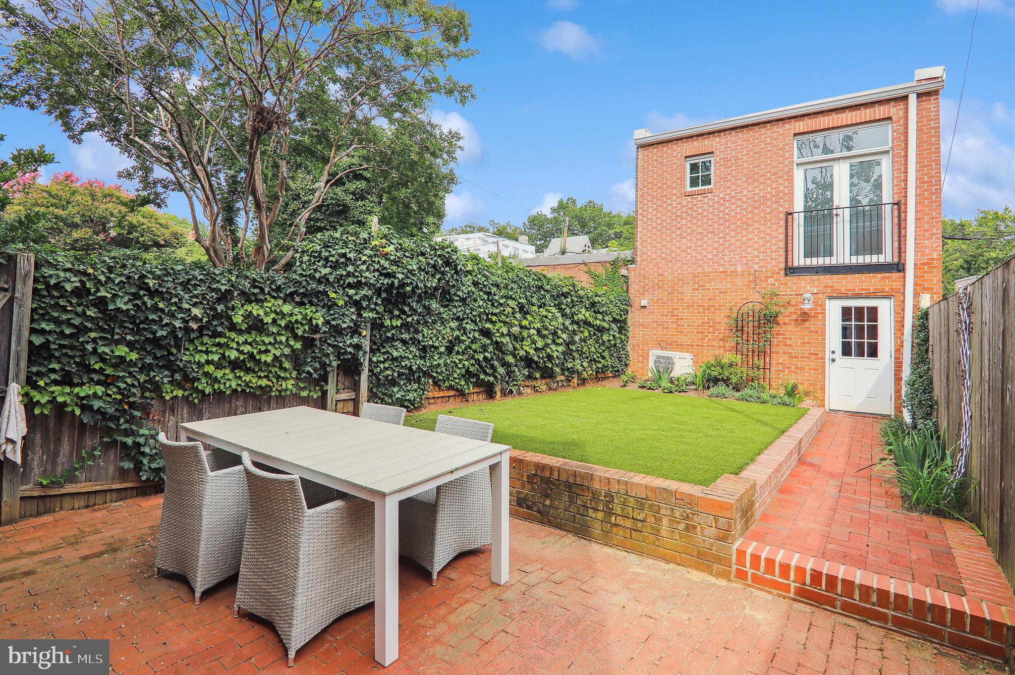 322 8th Street Southeast Washington, DC 20003 - Photo 26 of 35