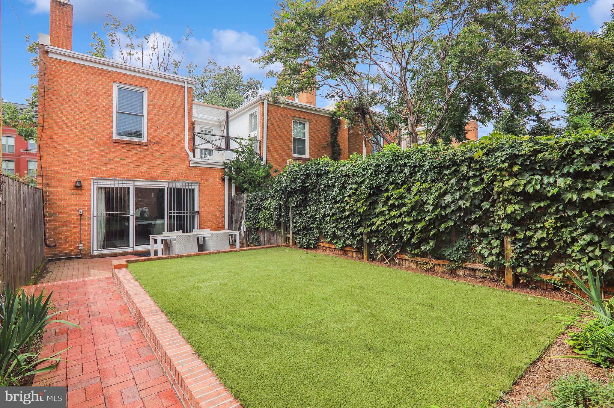 322 8th Street Southeast Washington, DC 20003 - Photo 27 of 35