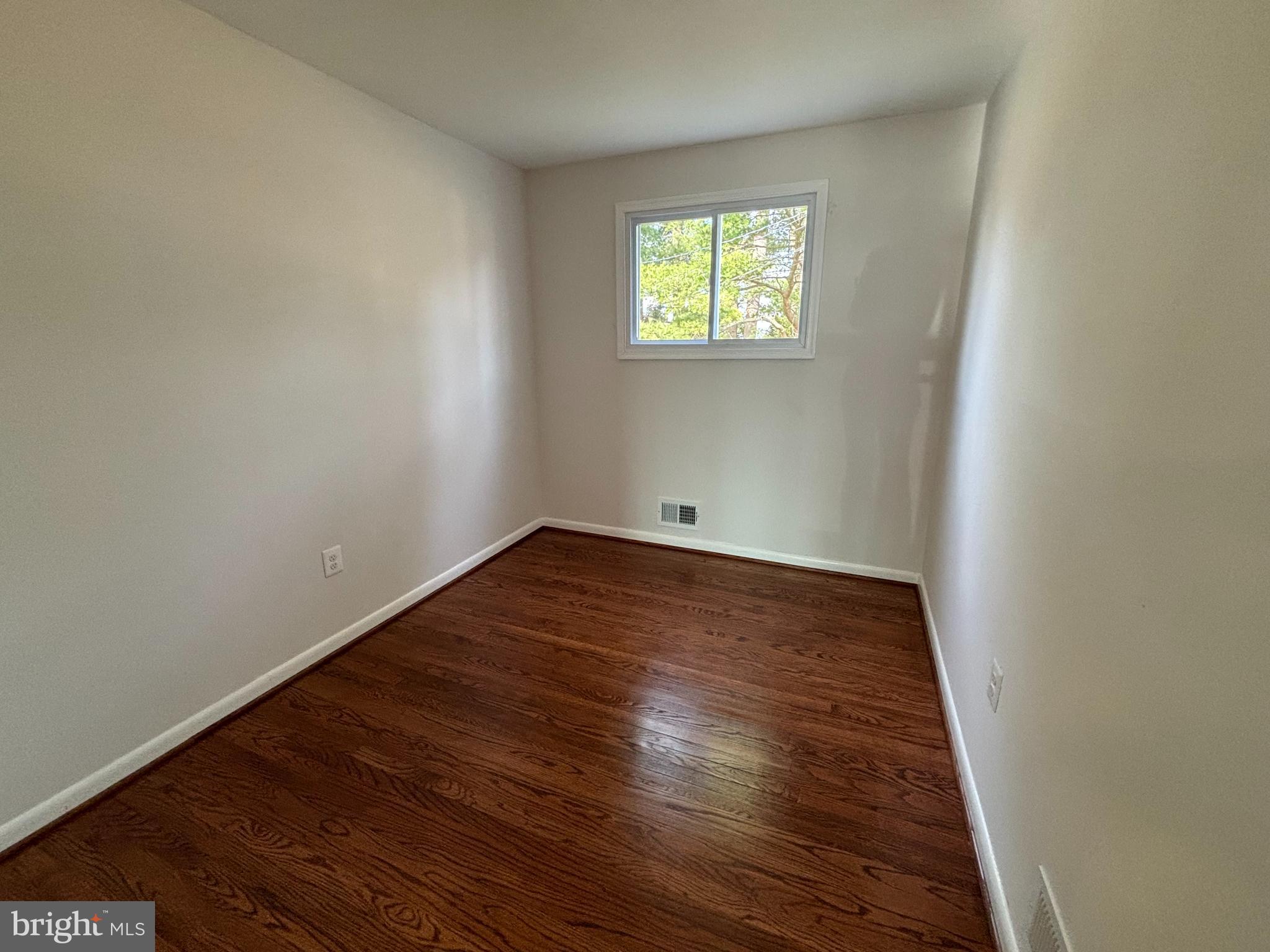 8138 Scotts Level Road Pikesville, MD 21208 - Photo 17 of 39