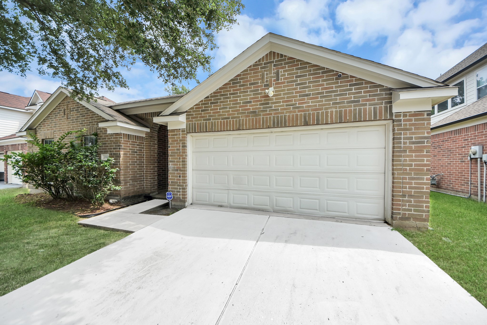 20810 Dappled Ridge Way Humble, TX 77338 - Photo 2 of 40
