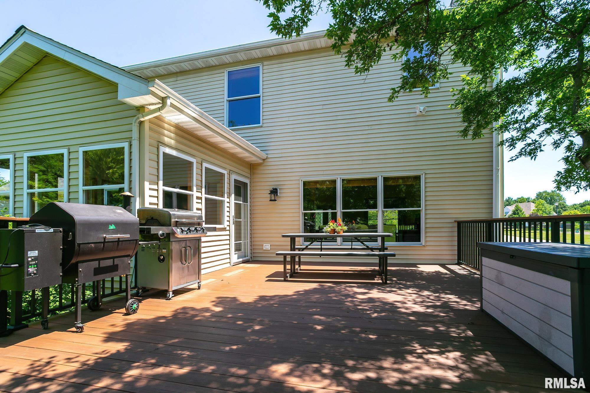 4951 White Post Road Bettendorf, IA 52722 - Photo 5 of 39