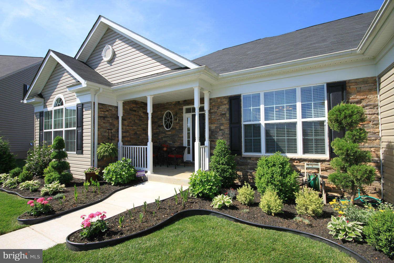 2 Sumantown Road Middletown, MD 21769 - Photo 2 of 30 front view of a house with a yard