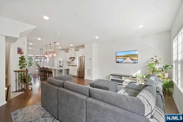 97 Truman Drive Wood-Ridge, NJ 07075 - Photo 13 of 49