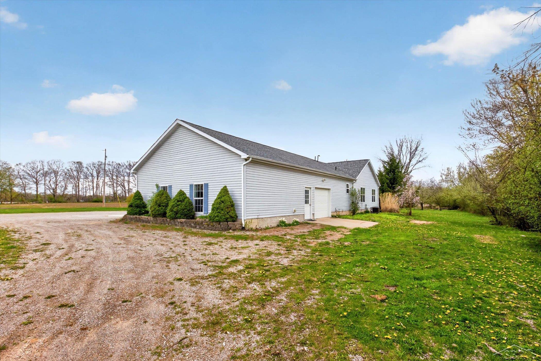11087 Pierce Road Freeland, MI 48623 - Photo 72 of 98
