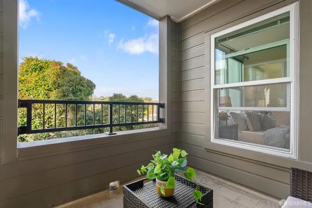 $749,000 | 8400 Oceanview Terrace, Unit 208, San Francisco, CA 94132