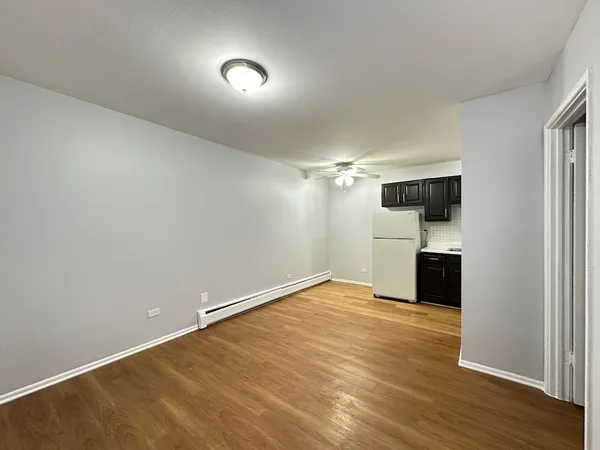 $1,450 | 4537 North Dover Street, Unit 1B, Chicago, IL 60640