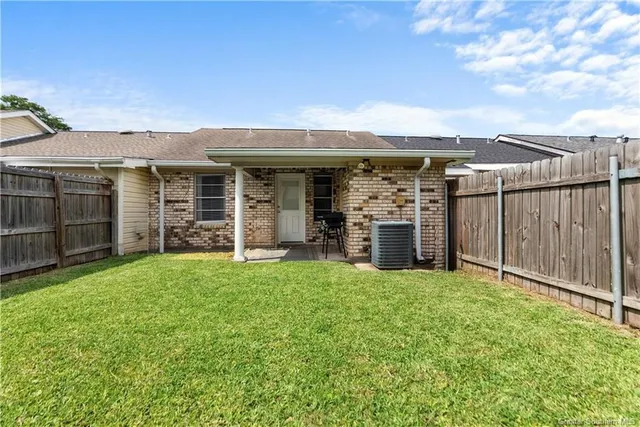 $135,000 | 1827 North Tallowood Drive, Lake Charles, LA 70605