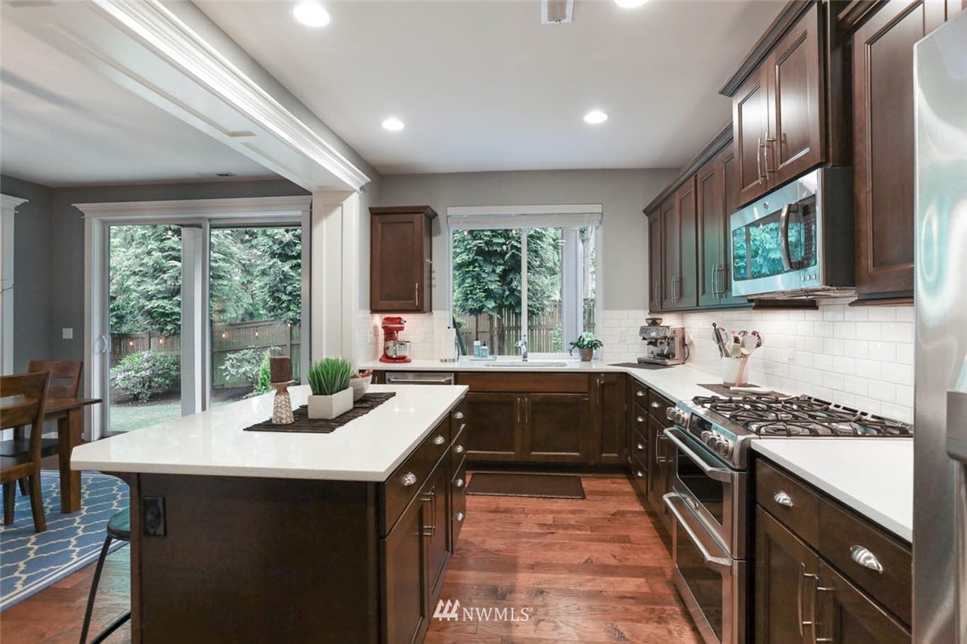 3508 198th Place Southeast Bothell, WA 98012 - Photo 7 of 28 Gallery Image 7
