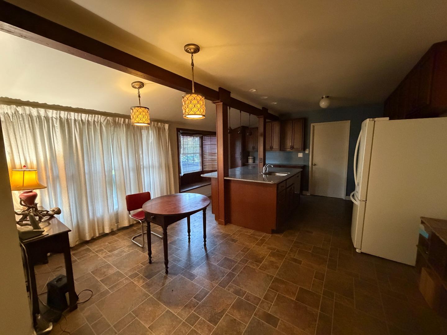 1280 Grant Road, Unit 94024 Los Altos, CA 94024 - Photo 4 of 6