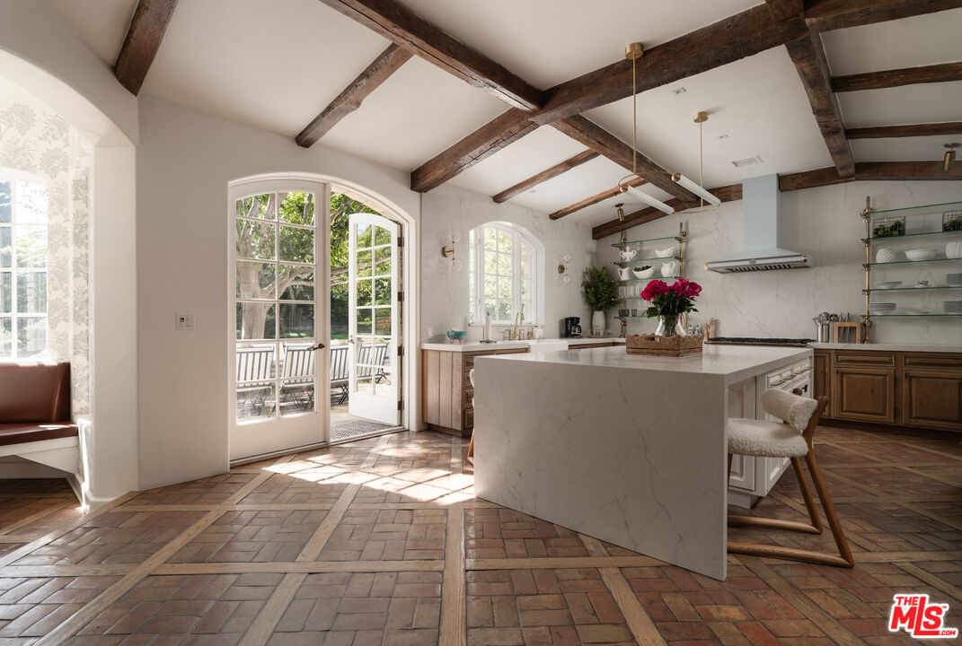 1567 East Valley Road Montecito, CA 93108 - Photo 6 of 38 Gallery Image 6