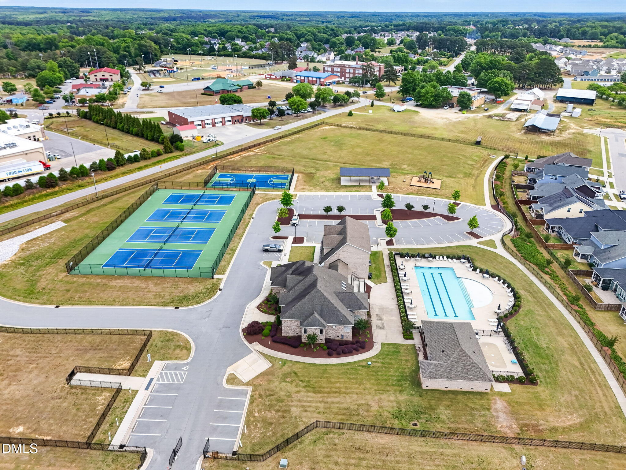 524 Dungannon Loop Clayton, NC 27520 - Photo 49 of 80 77-web-or-mls-DJI_20260501120716_0209_D