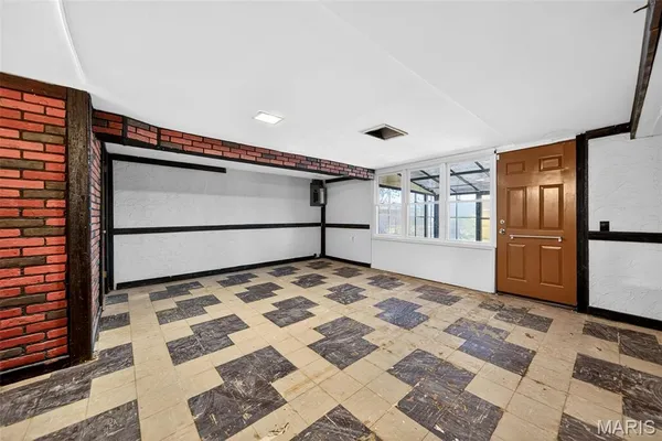 $235,000 | 3265 Harness Drive, Florissant, MO 63033