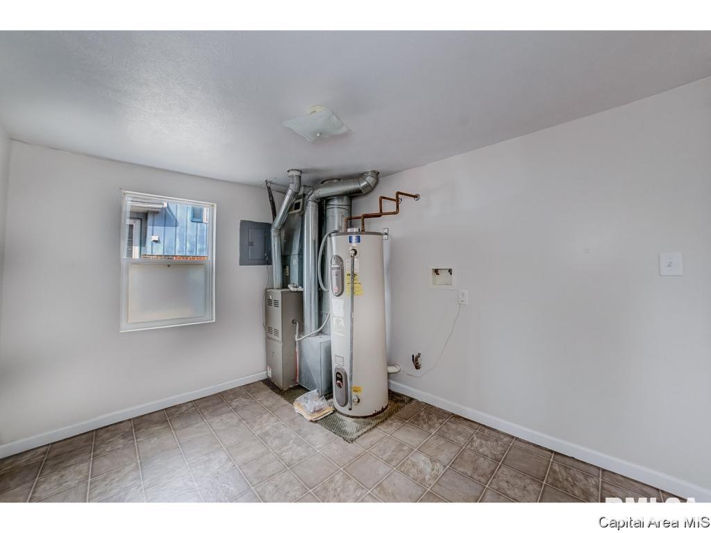624 Wood Avenue Springfield, IL 62702 - Photo 15 of 25 Gallery Image 15