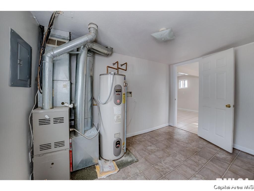 624 Wood Avenue Springfield, IL 62702 - Photo 16 of 25 Gallery Image 16