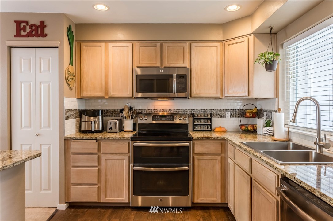 18723 19th Drive Southeast Bothell, WA 98012 - Photo 11 of 20