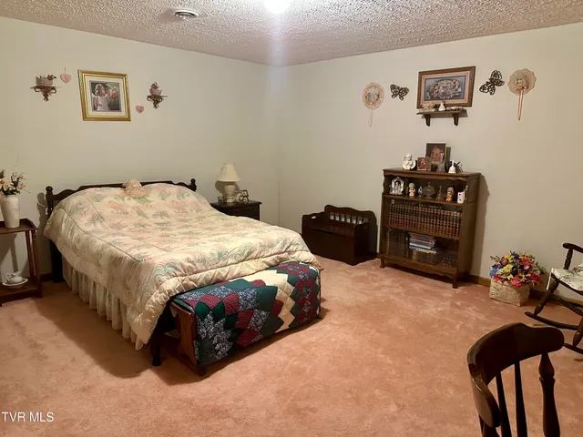 $260,000 | 1456 Osbornes Gap Road, Clintwood, VA 24228