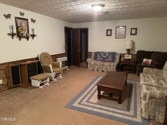 $260,000 | 1456 Osbornes Gap Road, Clintwood, VA 24228