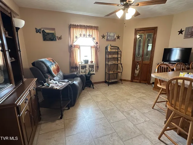 $260,000 | 1456 Osbornes Gap Road, Clintwood, VA 24228