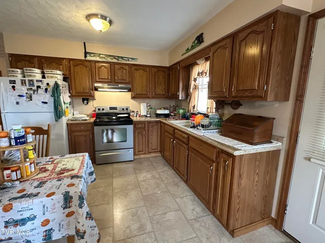 $260,000 | 1456 Osbornes Gap Road, Clintwood, VA 24228