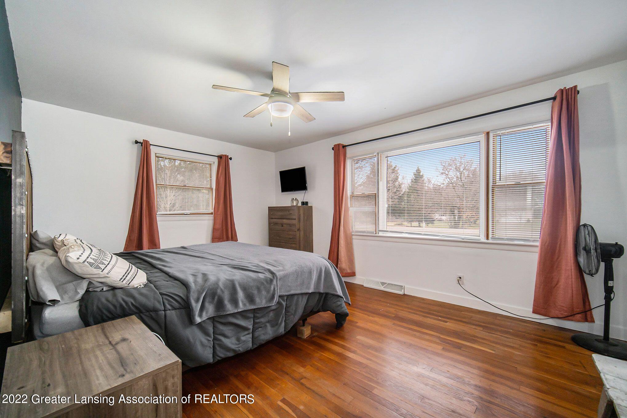 4824 Freeman Road Eaton Rapids, MI 48827 - Photo 13 of 25 Bedroom 3
