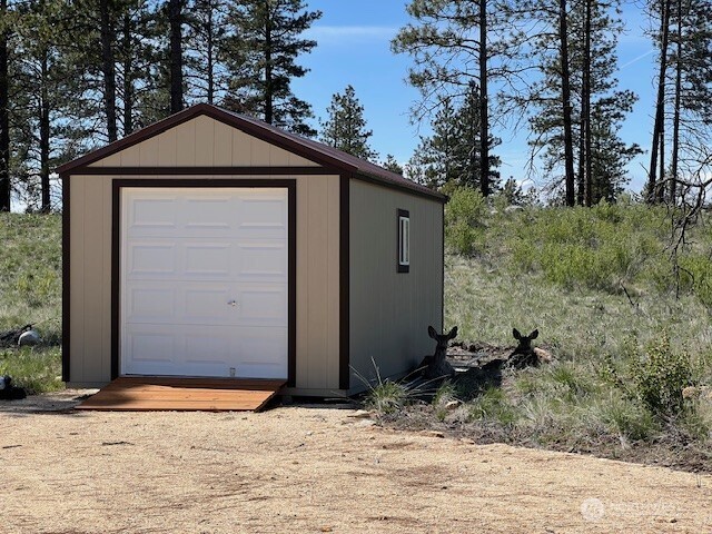 -nna Harmony Heights Road Brewster, WA 98812 - Photo 25 of 39 a house with trees in the background