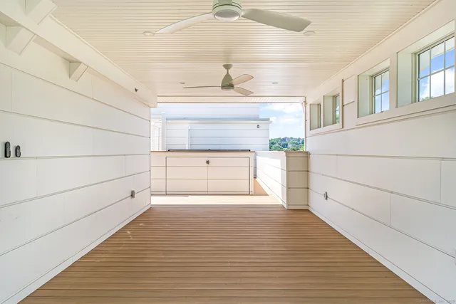 a view of a room with an empty space