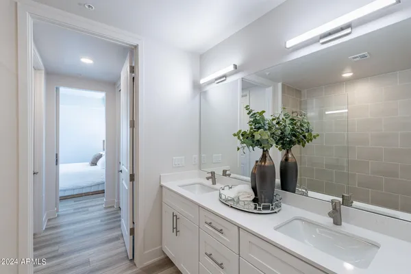 $460,000 | 3131 North Central Avenue, Unit 6014, Phoenix, AZ 85012
