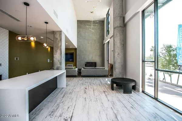 $460,000 | 3131 North Central Avenue, Unit 6014, Phoenix, AZ 85012