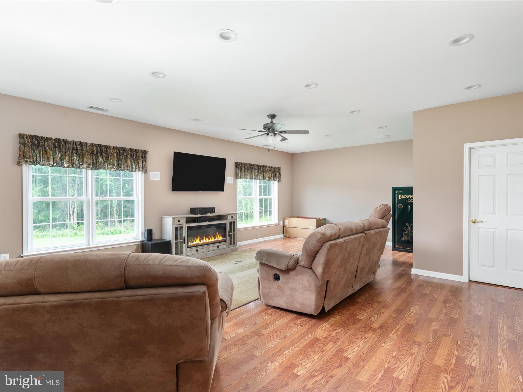364 Stoney Bottom Road Front Royal, VA 22630 - Photo 12 of 61 Living Room