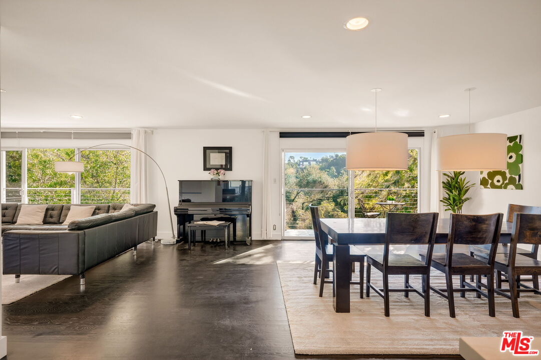 2388 Kimridge Road Beverly Hills, CA 90210 - Photo 15 of 57