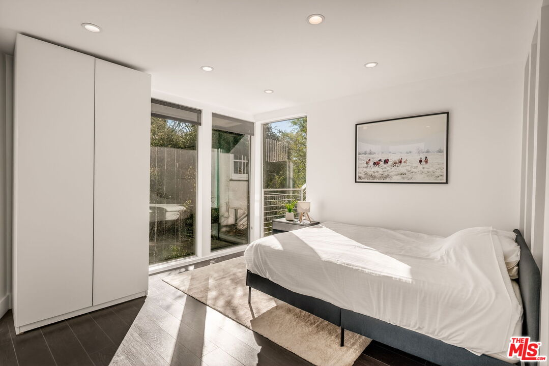 2388 Kimridge Road Beverly Hills, CA 90210 - Photo 31 of 57