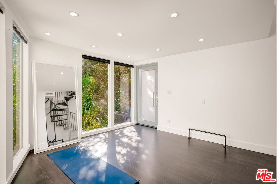 2388 Kimridge Road Beverly Hills, CA 90210 - Photo 36 of 57