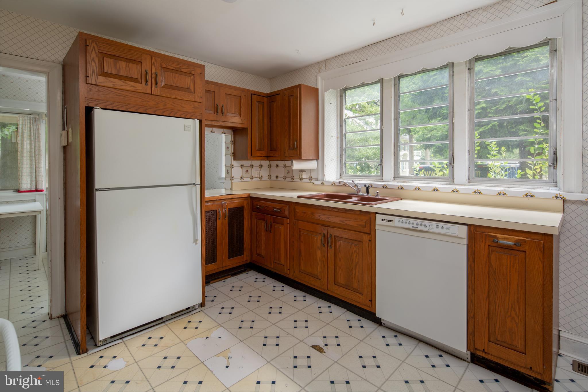 521 Greystone Road Merion Station, PA 19066 - Photo 13 of 40 Kitchen.