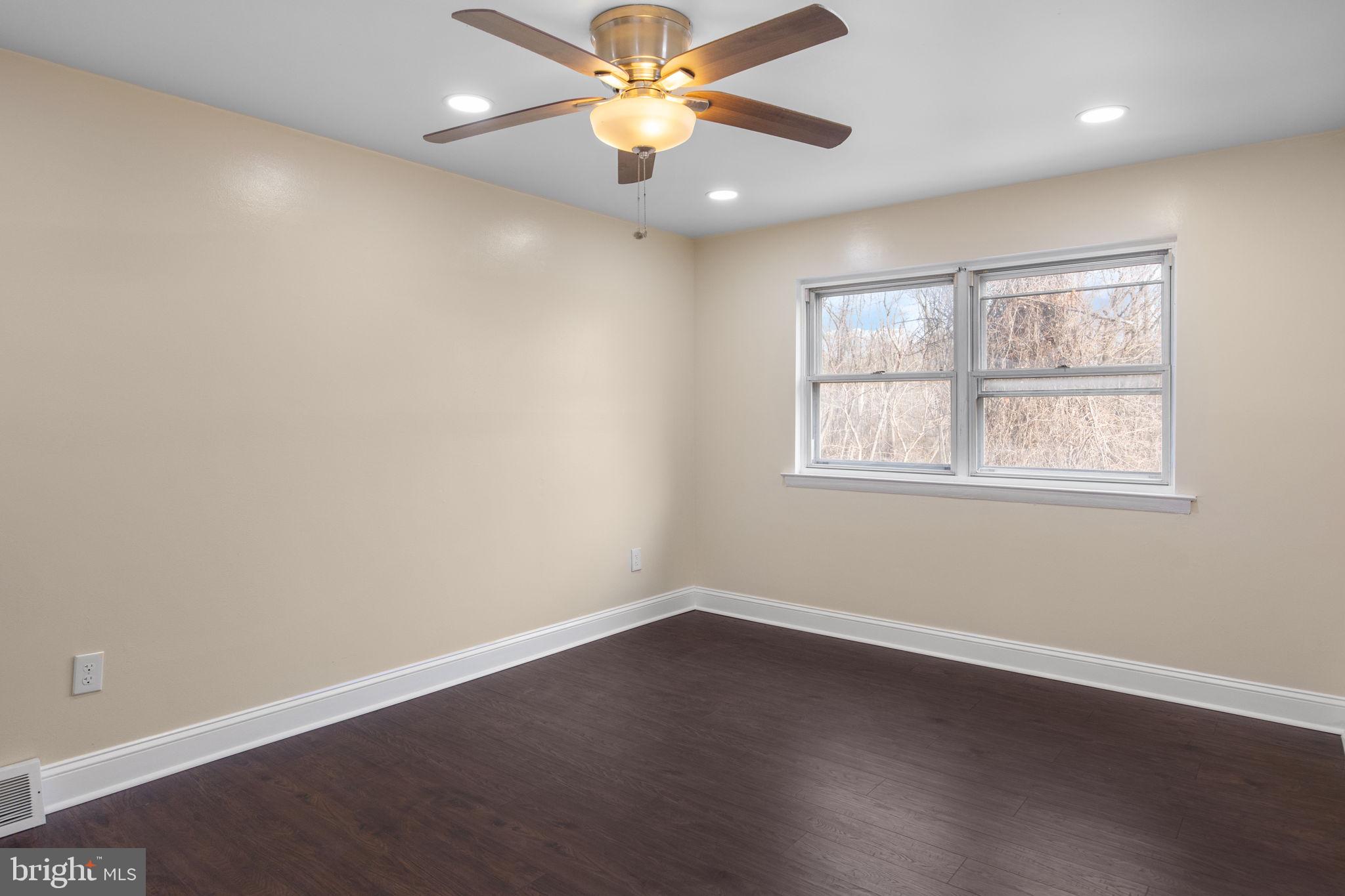 3501 Teton Road Philadelphia, PA 19154 - Photo 14 of 28