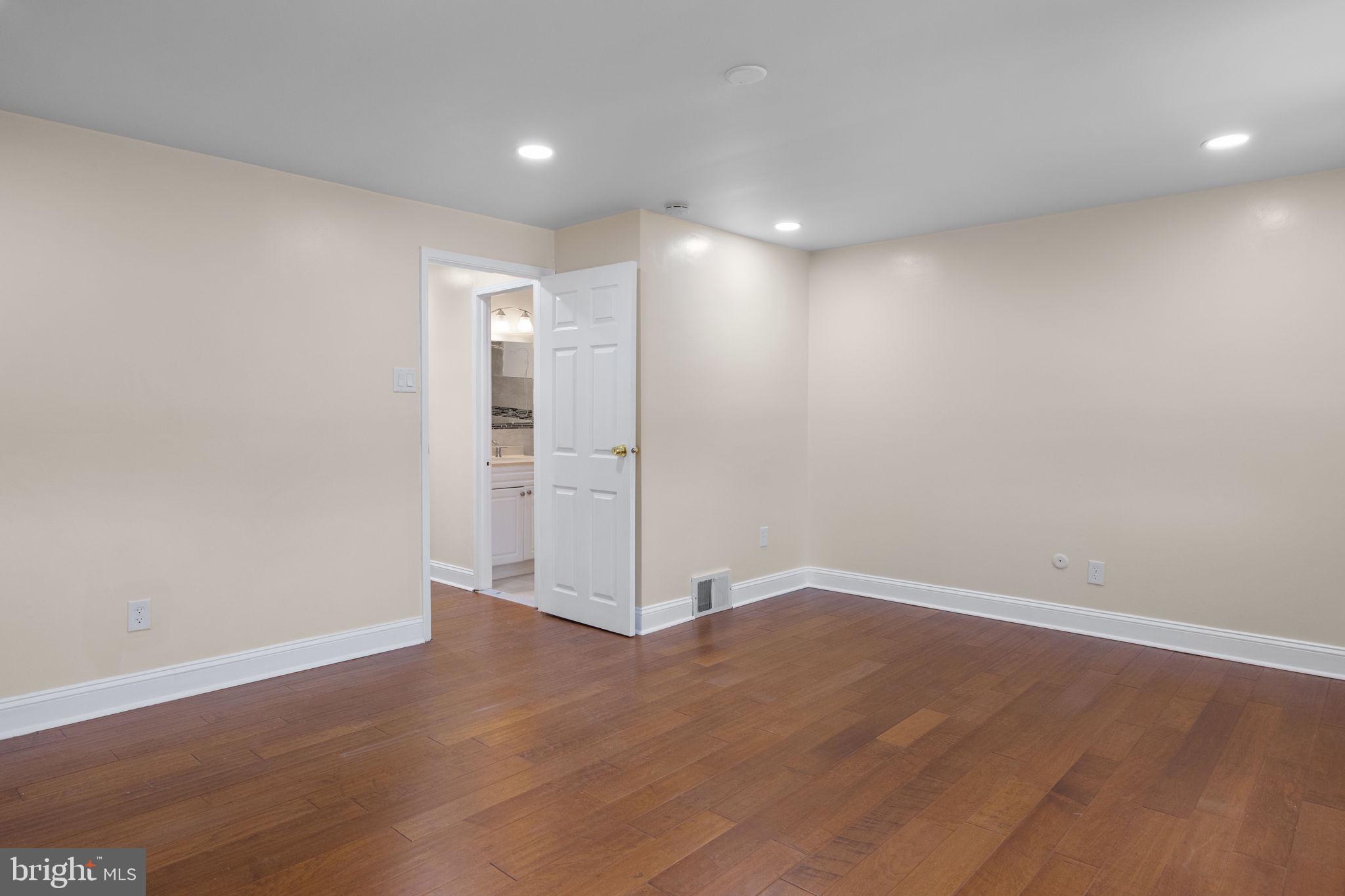 3501 Teton Road Philadelphia, PA 19154 - Photo 17 of 28