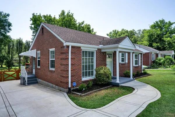 $395,000 | 217 Ridgeway Drive, Nashville, TN 37214