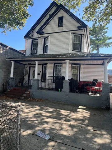 $1,300,000 | 94-13 116th Street | South Richmond Hill