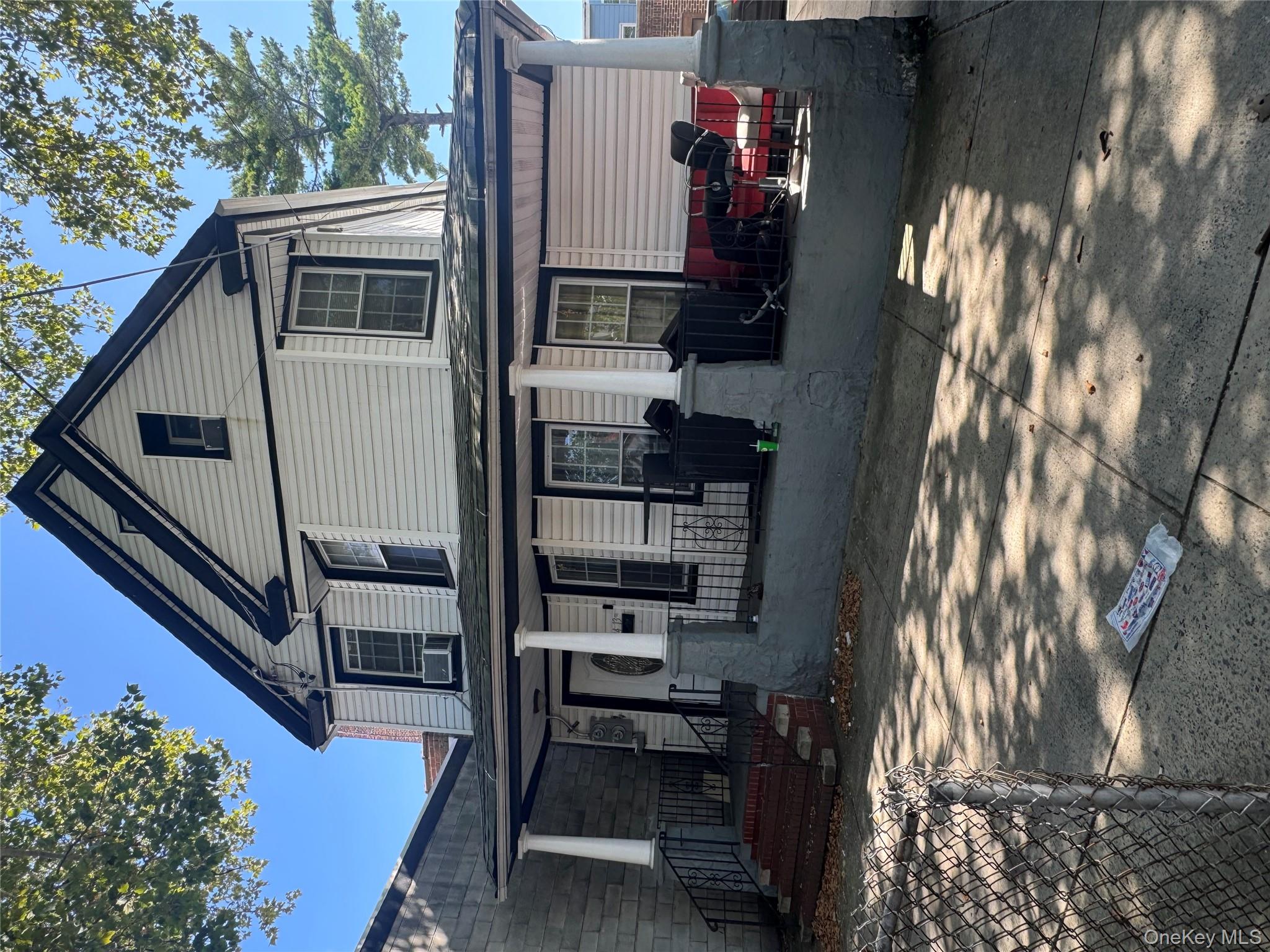 Traditional-style house with a porch
