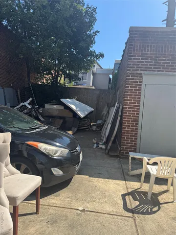 $1,300,000 | 94-13 116th Street | South Richmond Hill