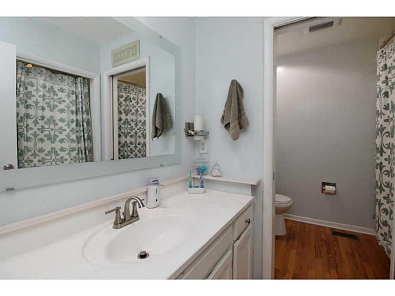 6898 Hoover Road Indianapolis, IN 46260 - Photo 22 of 24 Gallery Image 22