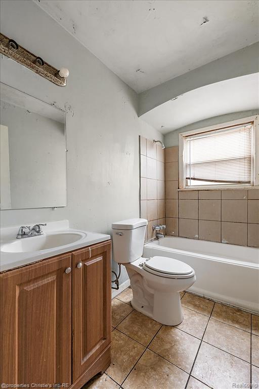 18555 Edinborough Road Detroit, MI 48219 - Photo 11 of 15 Gallery Image 11