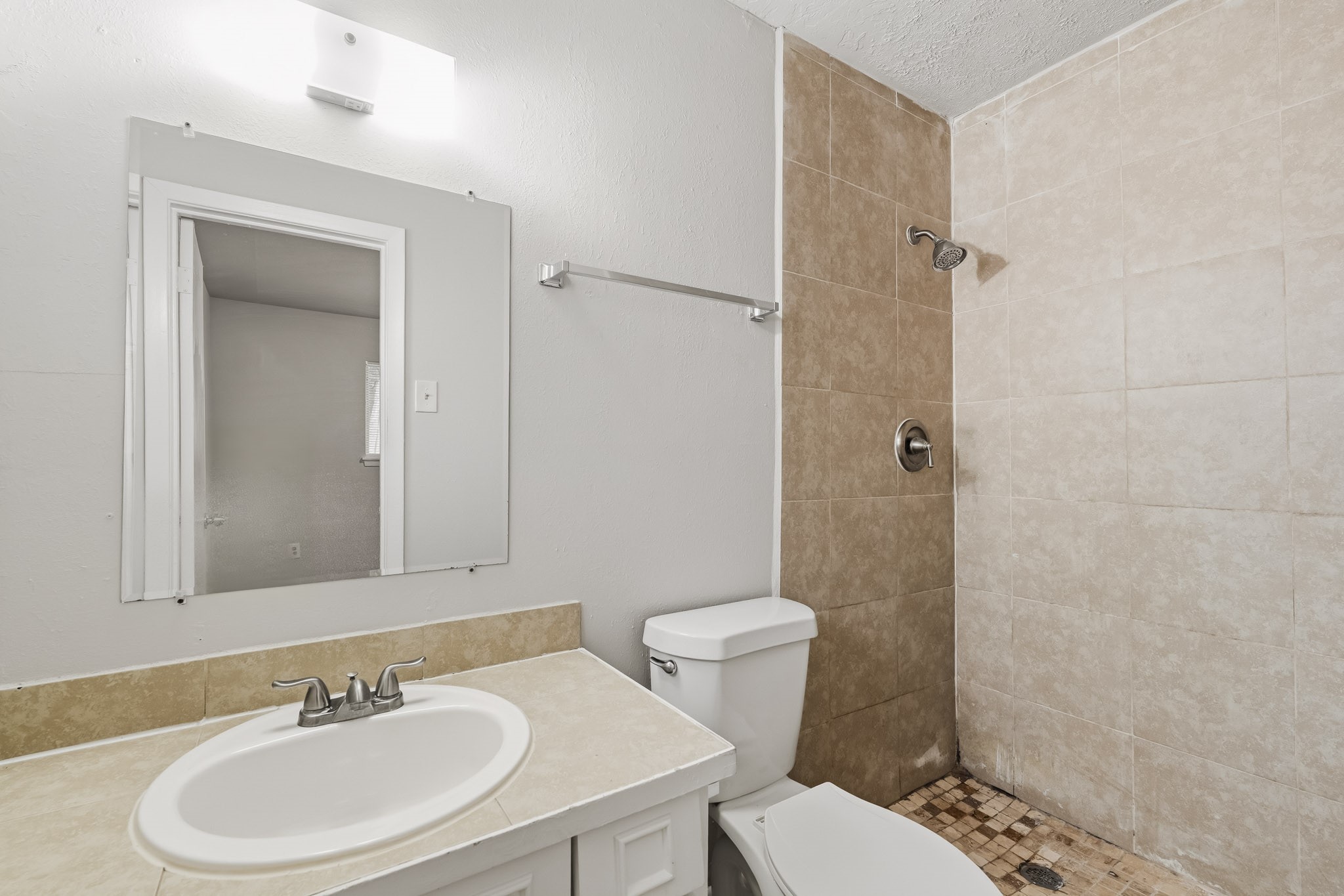 5239 Selinsky Road Houston, TX 77048 - Photo 10 of 18 Gallery Image 10